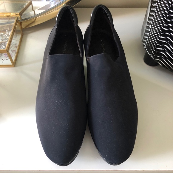 Donald J Pliner nylon/leather embossed wedges - Picture 3 of 6